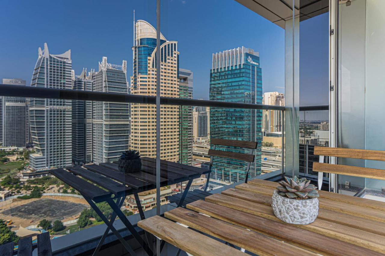 Higuests - Modern Studio With Incredible City Skyline View Dubai Esterno foto